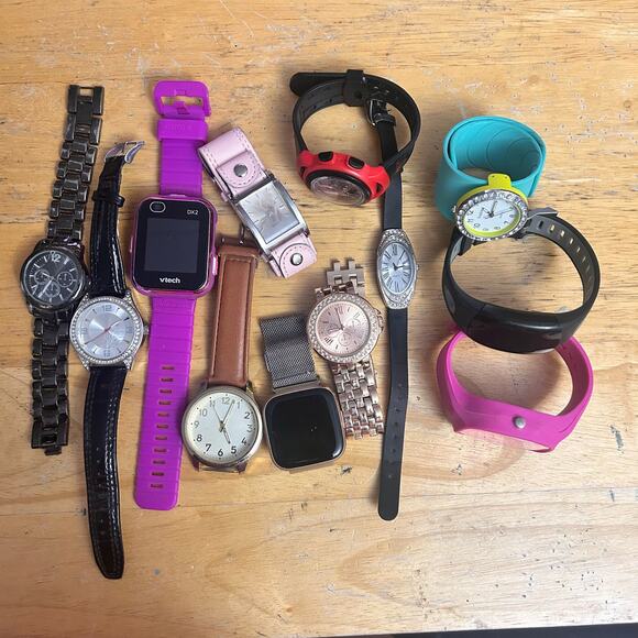 Assorted Watches Used Not Working For Parts Or Pieces lot 2 - Picture 1 of 8